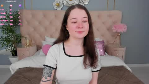 Snapshot of nancyjonson chatting on April 10, 3:23 am Nancy online show from April 10, 3:23 am