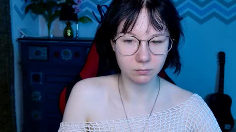 nancymartinez online show from September 10, 5:07 am