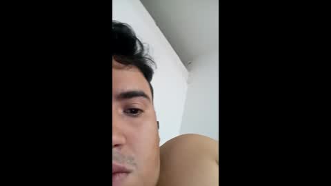 nando199628 online show from December 5, 6:37 pm