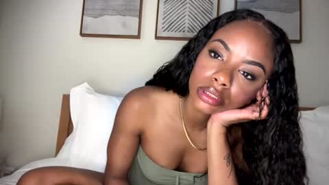 Snapshot of nanneyrose chatting on March 8, 7:50 pm Nanneypooh online show from March 8, 7:50 pm