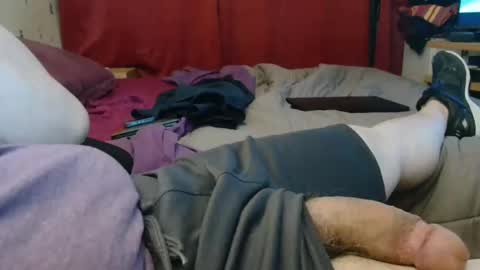 Snapshot of nanook62120 chatting on February 9, 9:28 pm Laurent online show from February 9, 9:28 pm