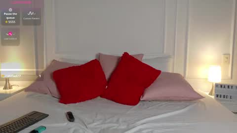 nany_model25 online show from May 2, 9:09 pm