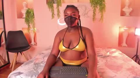 Snapshot of nanymoreno chatting on October 6, 12:46 pm nanymoreno online show from October 6, 12:46 pm