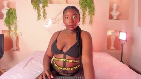 Snapshot of nanymoreno chatting on October 10, 12:15 pm nanymoreno online show from October 10, 12:15 pm