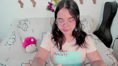  Naoko  online show from December 17, 1:07 am