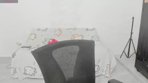  Naoko  online show from June 3, 1:08 am