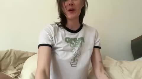 Naomi      online show from June 1, 10:00 pm