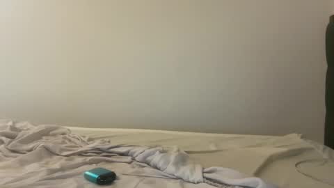 Naomi      online show from June 9, 1:39 am