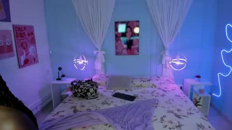 Naomi online show from March 23, 7:29 pm