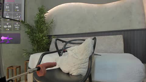 Naomi  online show from January 31, 10:42 pm