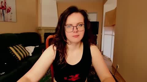 naomi_di online show from June 7, 6:06 am