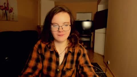 Snapshot of naomi_di chatting on July 21, 6:10 pm naomi_di online show from July 21, 6:10 pm