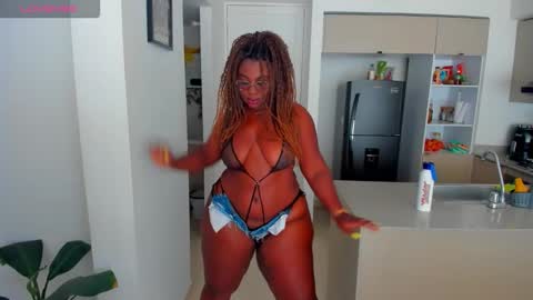 Snapshot of naomi_kiing chatting on February 20, 4:18 pm Nathalia King online show from February 20, 4:18 pm