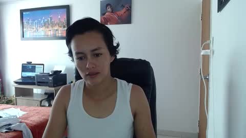 Lucy online show from November 25, 1:33 pm