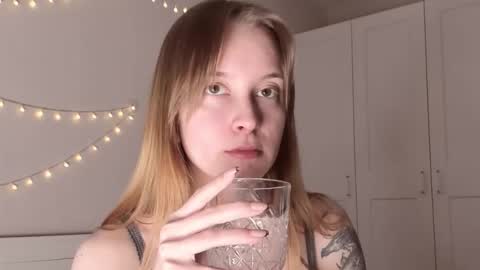 Naomi online show from March 1, 8:00 pm