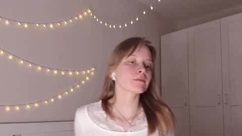 Naomi online show from March 6, 9:33 pm