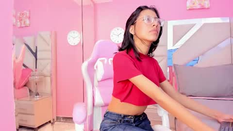 Snapshot of naomi_sara chatting on September 12, 7:36 pm naomi_sara online show from September 12, 7:36 pm