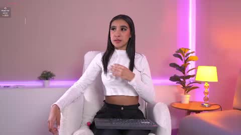 naomi_silk online show from July 1, 12:29 pm
