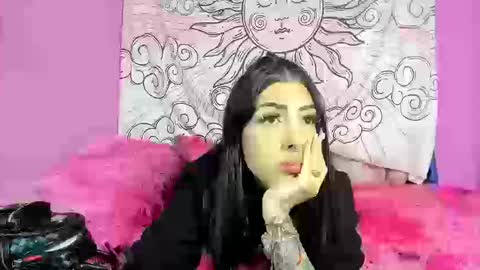 my main account is missnickeloo online show from September 12, 3:39 am