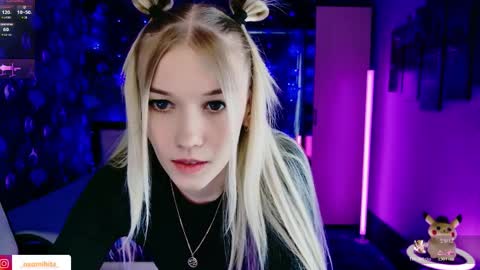 naomihita online show from March 27, 11:43 am