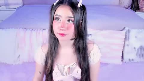 Snapshot of naomii_star chatting on May 4, 5:47 am online show from May 4, 5:47 am