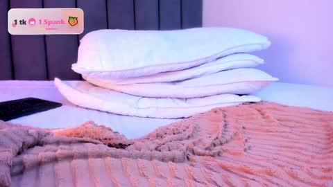 Snapshot of naomii_x chatting on June 5, 6:52 am Naomi online show from June 5, 6:52 am