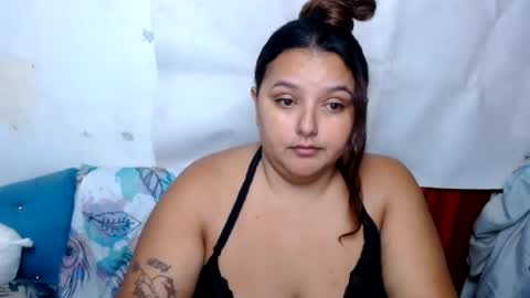 naomiquiin online show from July 27, 12:23 pm