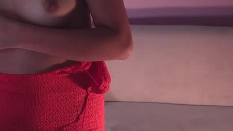 Naomi online show from December 13, 3:43 pm