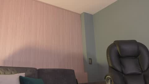 Naomi online show from January 10, 3:06 pm