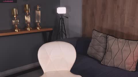 Naomi online show from November 15, 11:29 am