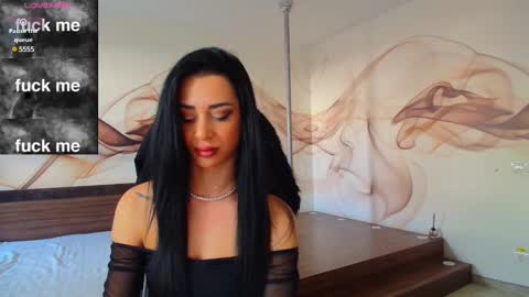 Snapshot of naomiscarlett chatting on December 20, 9:43 am NaomiScarlett online show from December 20, 9:43 am