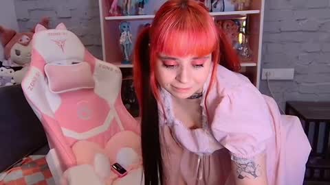 Snapshot of naomistorm_ chatting on March 11, 12:50 pm Naomi online show from March 11, 12:50 pm