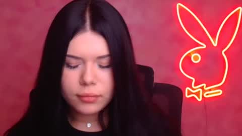 Naomi online show from December 5, 6:48 pm