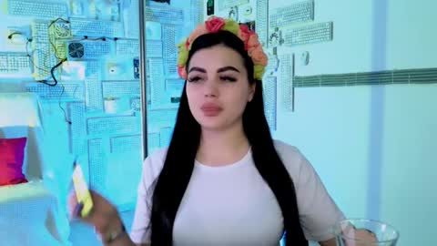 naomiwilsons online show from October 14, 8:48 am