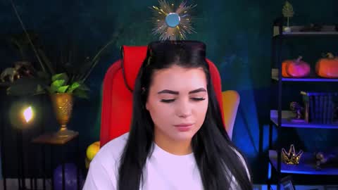 naomiwilsons online show from November 4, 8:24 am