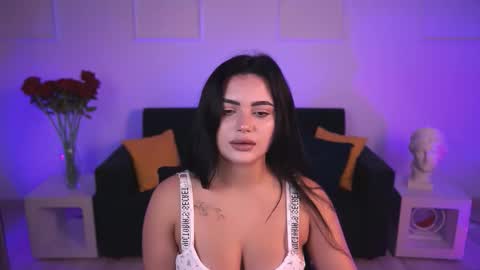 naomiwilsons online show from November 12, 8:37 am