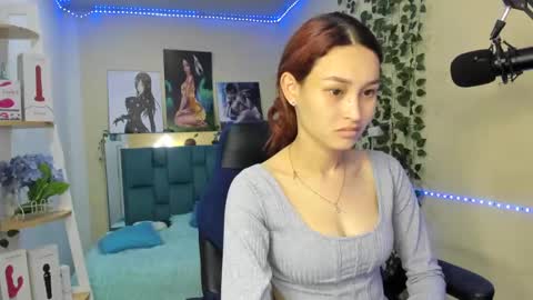 naomy online show from January 3, 7:18 pm