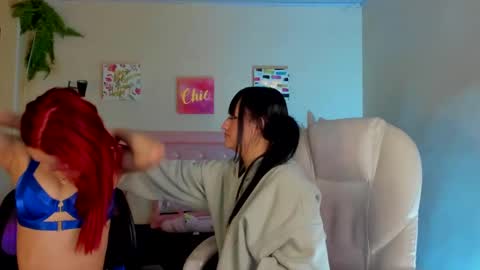 naomy online show from February 15, 3:39 pm