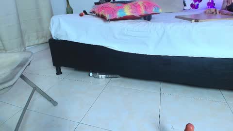 Naomy online show from March 5, 2:01 pm