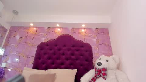 Naomy online show from November 10, 11:53 am