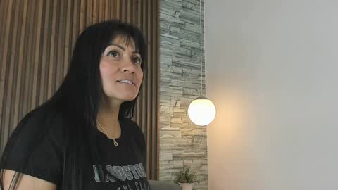 Snapshot of naomy_smithx chatting on December 28, 4:09 pm Naomy Smith online show from December 28, 4:09 pm