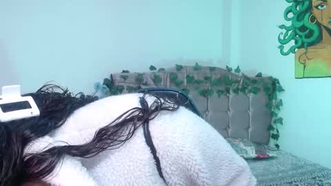 Nao online show from December 15, 2:54 pm