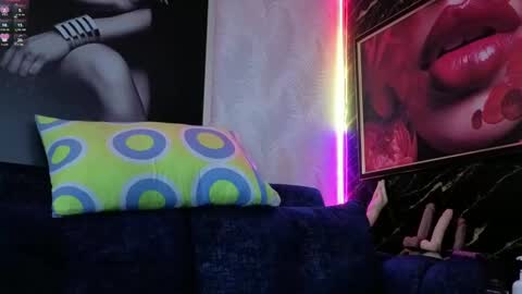 Snapshot of naomycole_ chatting on October 29, 12:24 am Naomy Cole online show from October 29, 12:24 am