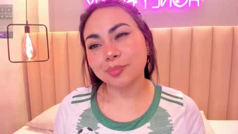 Naomy  online show from October 16, 9:49 pm