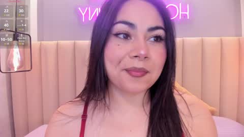 Naomy  online show from June 7, 11:47 am