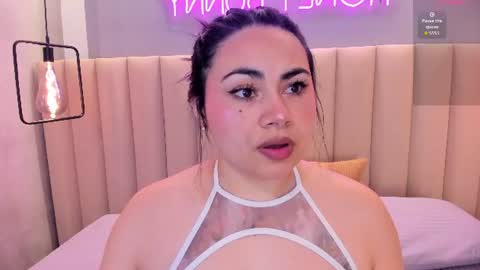 Naomy  online show from June 30, 10:49 am