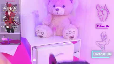 Snapshot of nara_pink chatting on November 21, 2:16 pm nara_pink online show from November 21, 2:16 pm