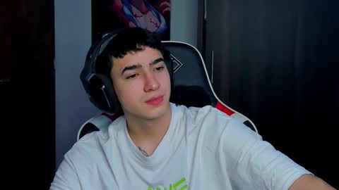 sebastian online show from December 5, 4:43 am