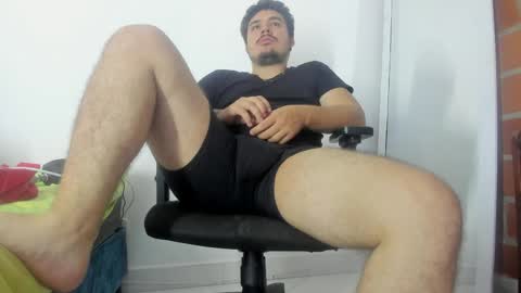 Snapshot of narciso_kh chatting on April 8, 2:00 am deibyd online show from April 8, 2:00 am