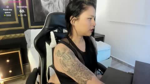 N A R E online show from October 14, 8:09 pm